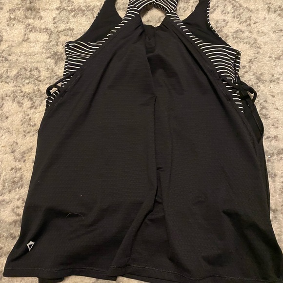 ivivva tank top - Picture 2 of 3